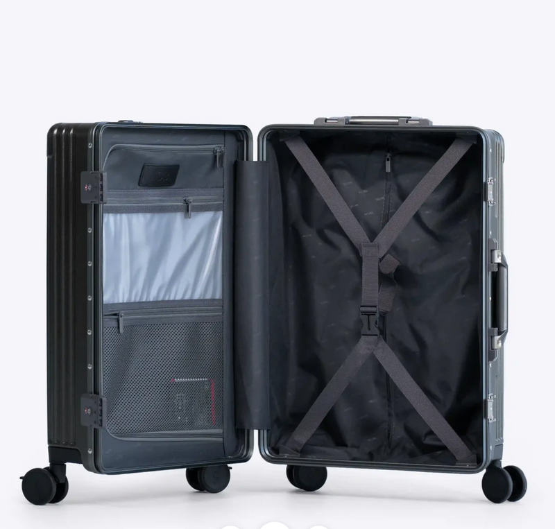 Nobl Carry-On: All-in-One - Jet Black