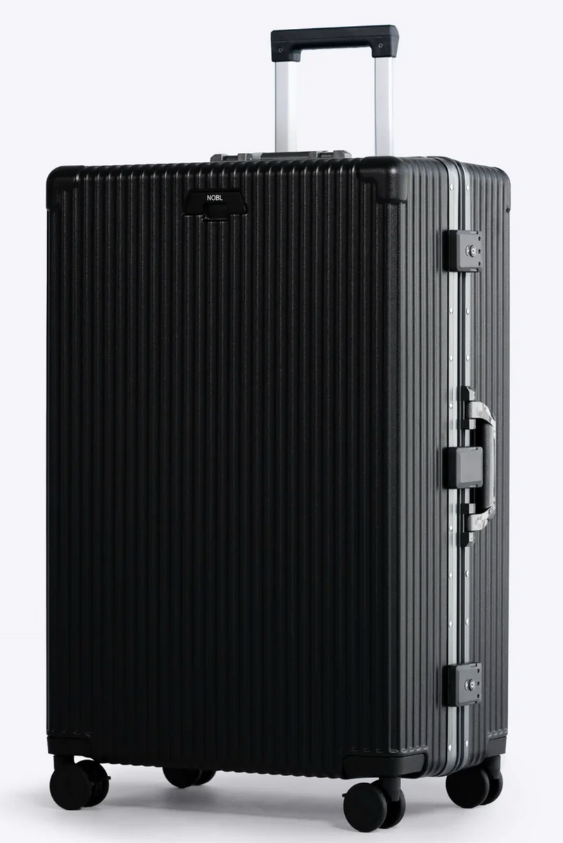 Nobl Check-In: All-In-One 28" - Jet Black