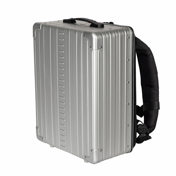 Aleon 17" Aluminum Hybrid Backpack - Platinum