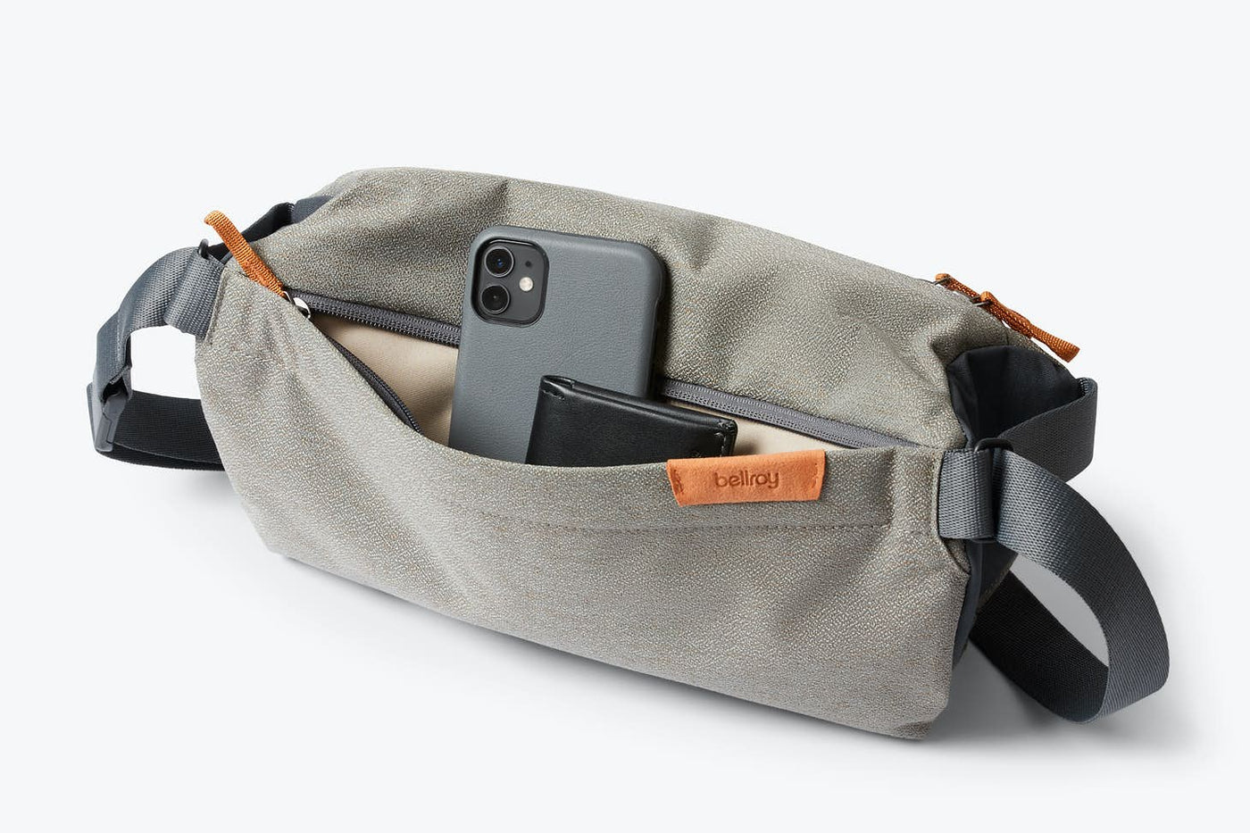 Bellroy Sling 7 Liter - Limestone – TripQuipment