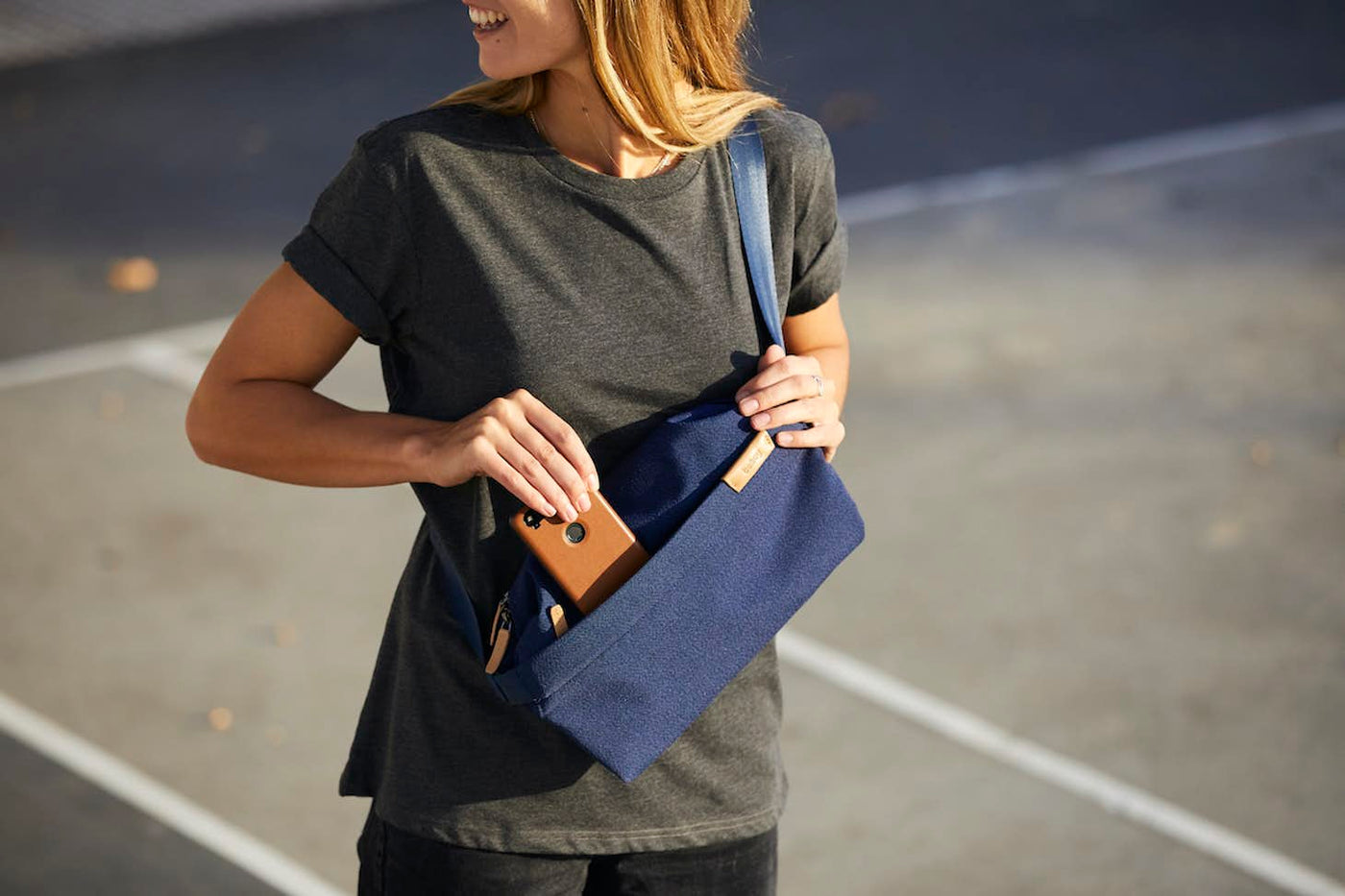bellroy ベルロイ Sling 7L【美品】Limestoneカラー Bellroy Sling 7 Liter - Limestone – TripQuipment