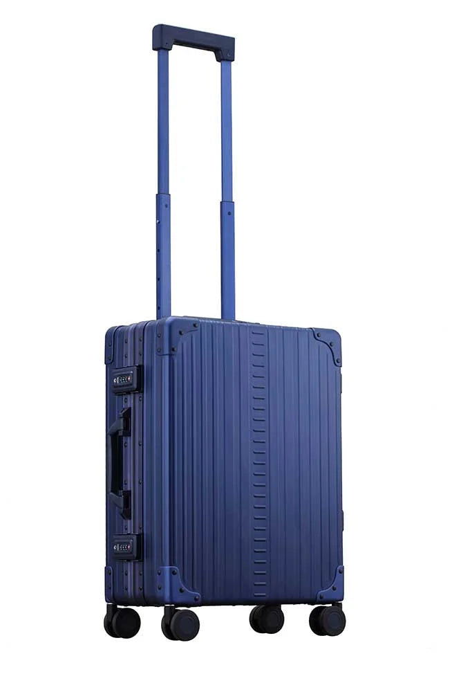 Aleon 21" International Carry-On - Sapphire